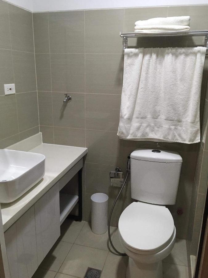 Luxury At Shore 1 Tower C1, Mall Of Complex Pasay Apartment